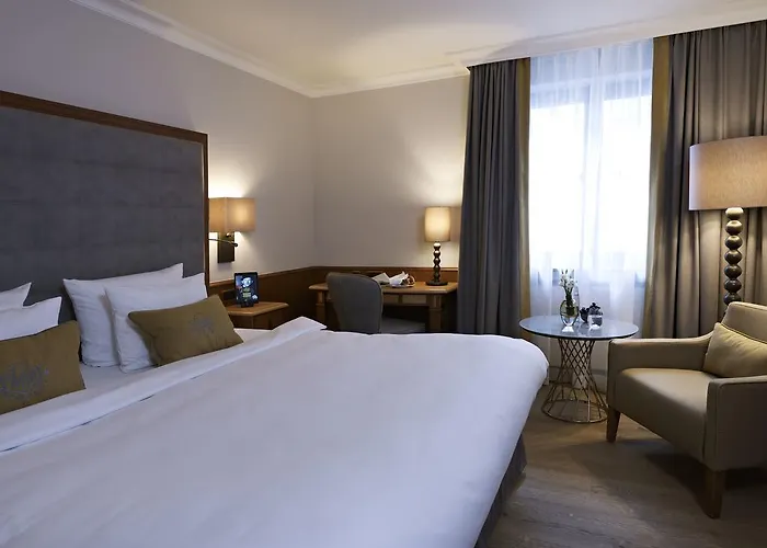 Platzl Ξενοδοχείο 4*