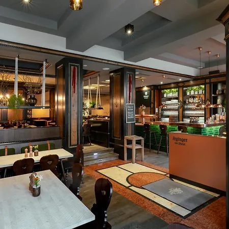 酒店 普拉茨尔酒店 - 高级 4*