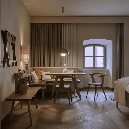 Platzl 4* Munich
