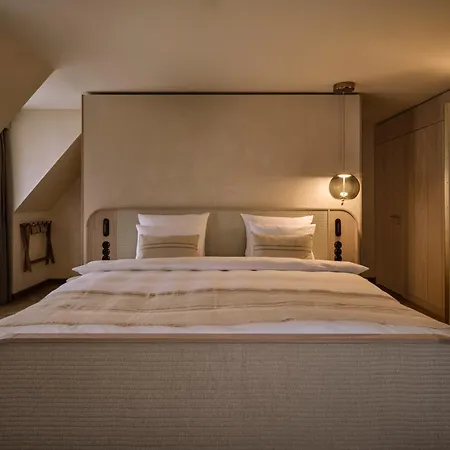 Platzl - Superior 4*